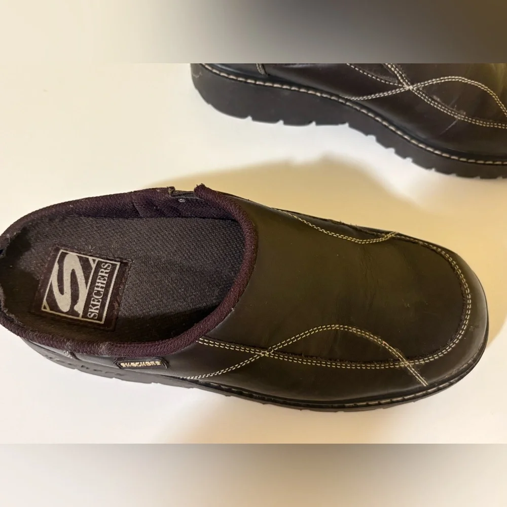 Skechers Men’s Dark Braun Leather Slip-On Clogs with Rubber Sole, 11